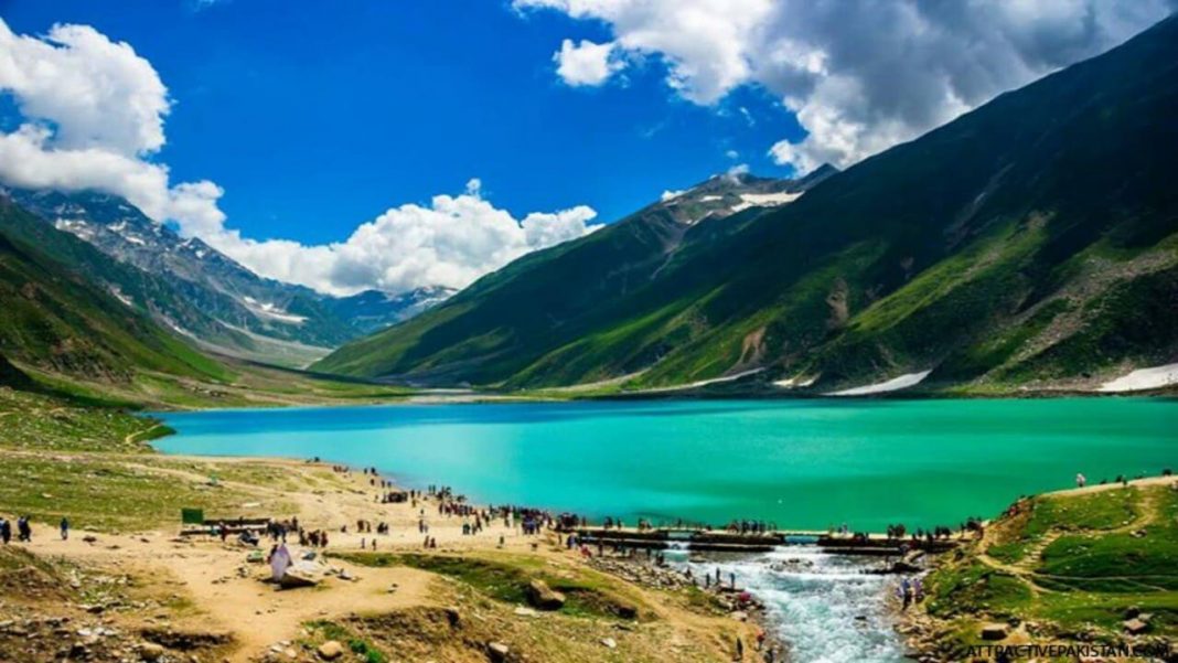 Naran Kaghan The Best Place To Visit With Your Family - Story.com.pk