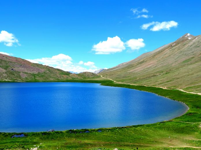 Best Time to Visit Sheosar Lake in Pakistan with Family