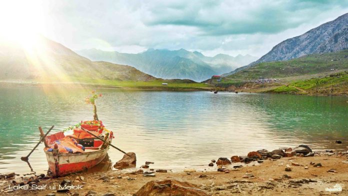 Attabad Lake best time to visit with family