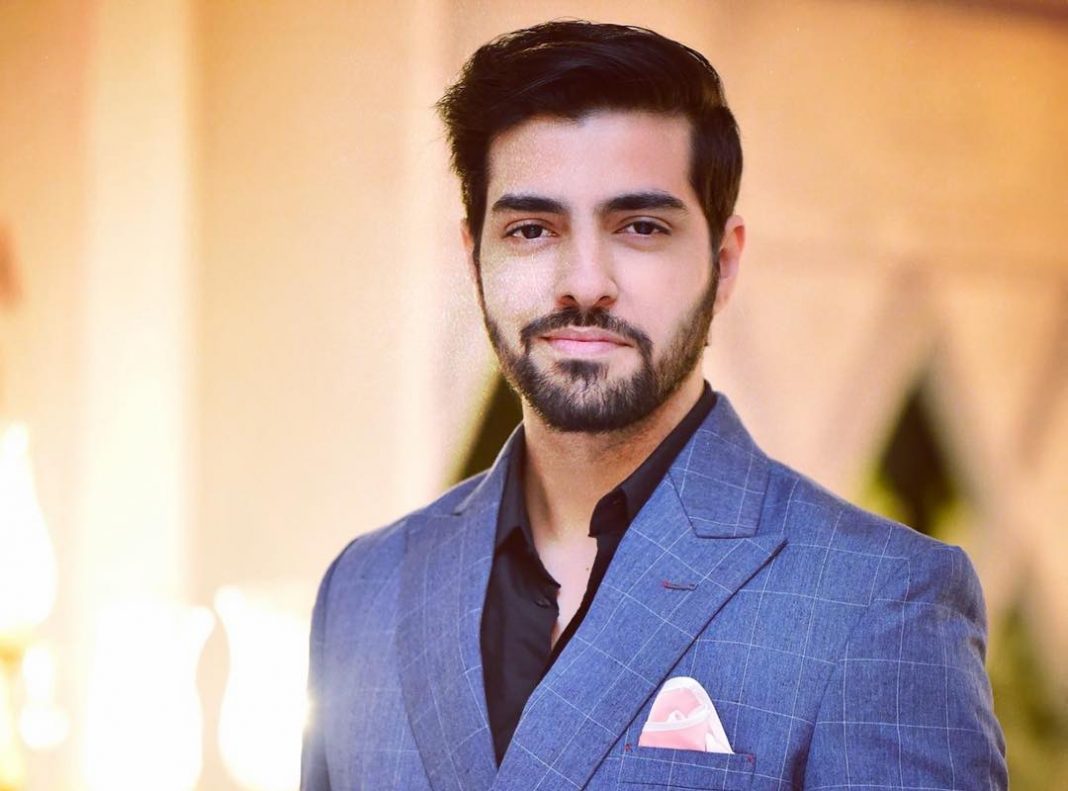 Furqan Qureshi Biography, Age, Education, Wife - Story.com.pk