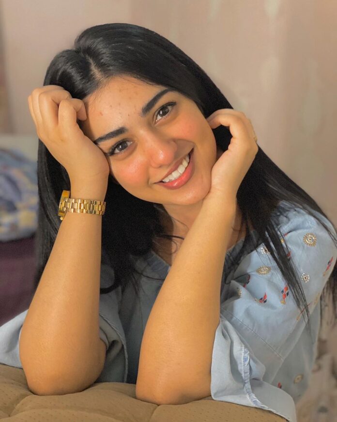 Sarah Khan Biography