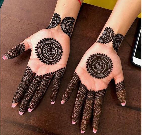 Latest Arabic Mehndi Designs For Girls 2023